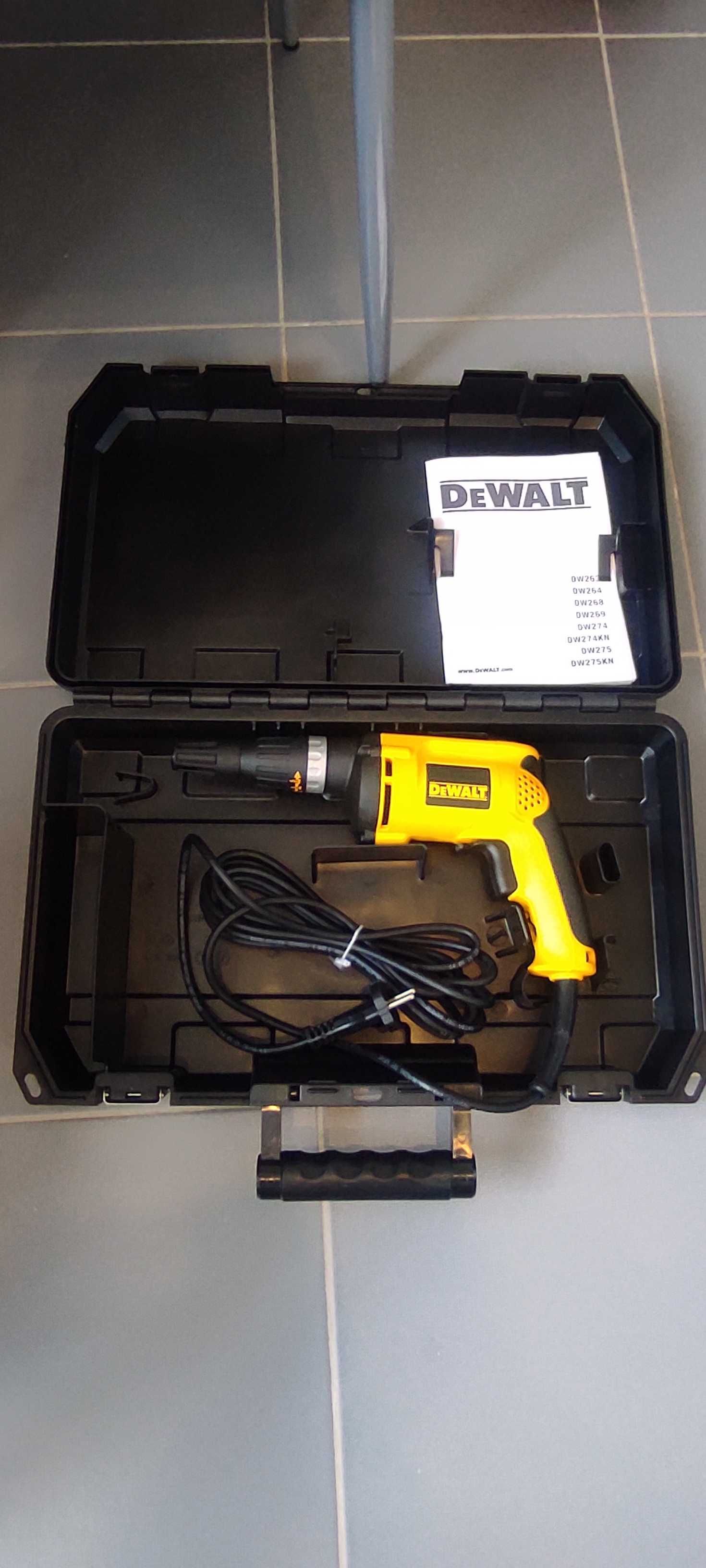 Wkrętarka DeWalt DW275KN