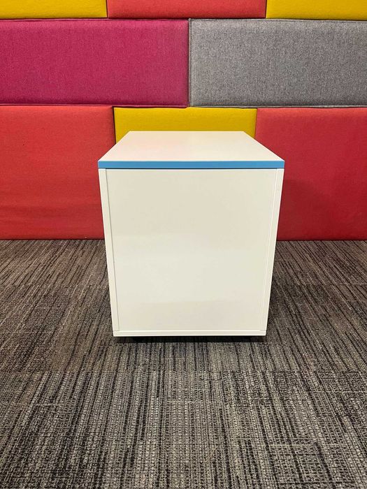 Kontenerek podbiurkowy Maro białe pomocniki biurowe 53x43x60