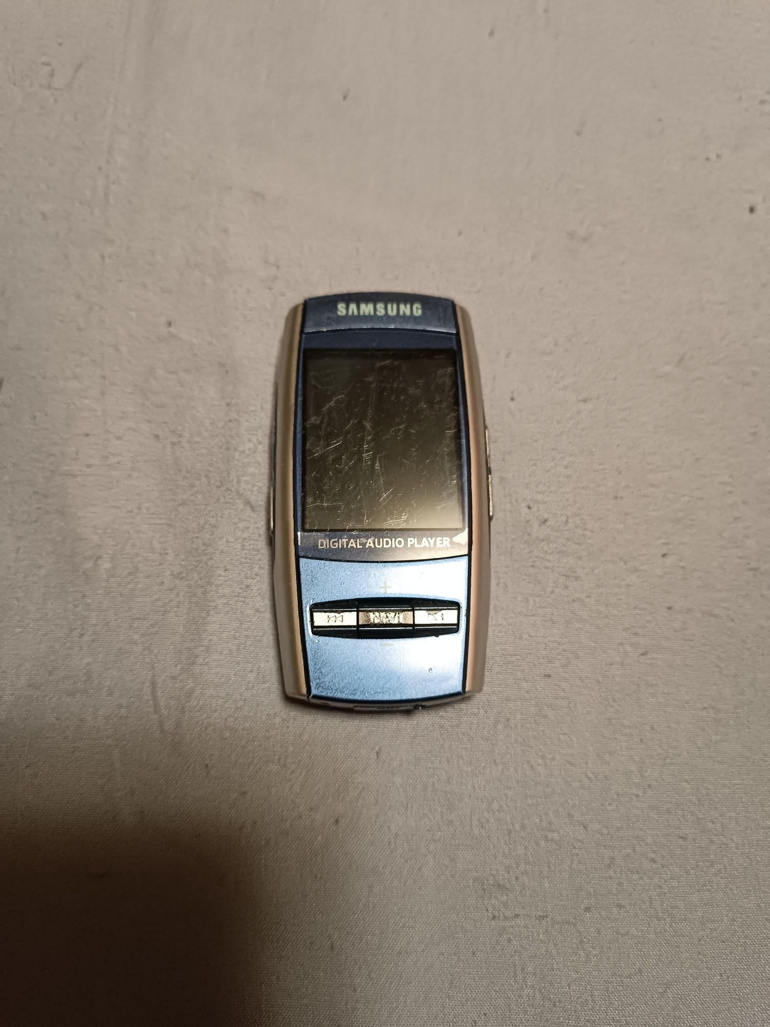 МП3 плеер SAMSUNG YP-T8.