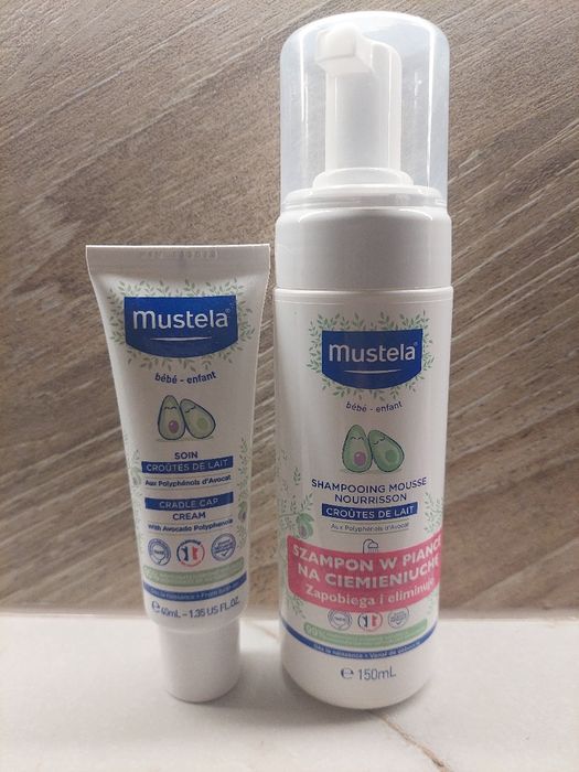 Zestaw Mustela na ciemieniuche Krem I szampon