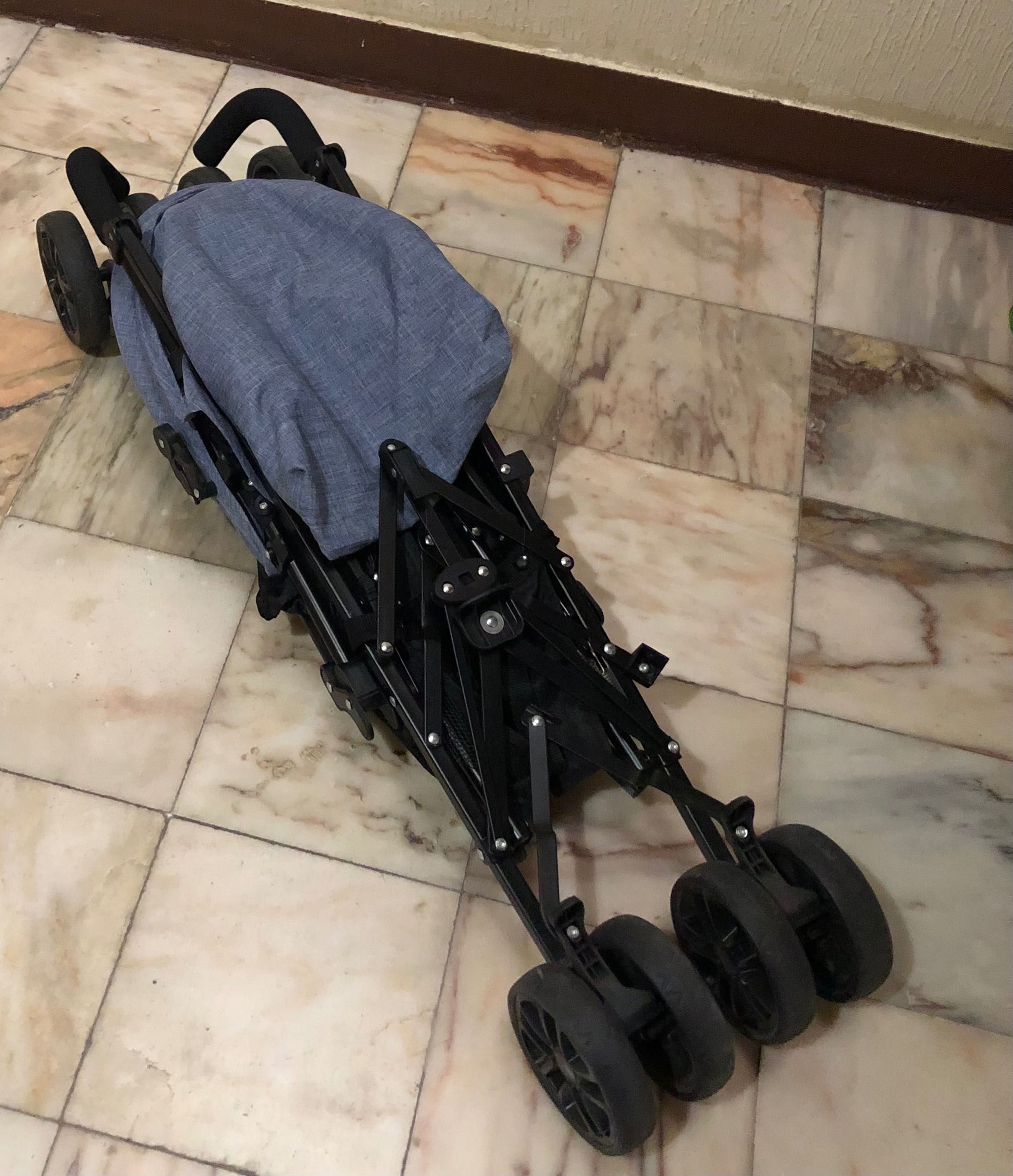 Carrinho de passeio criança