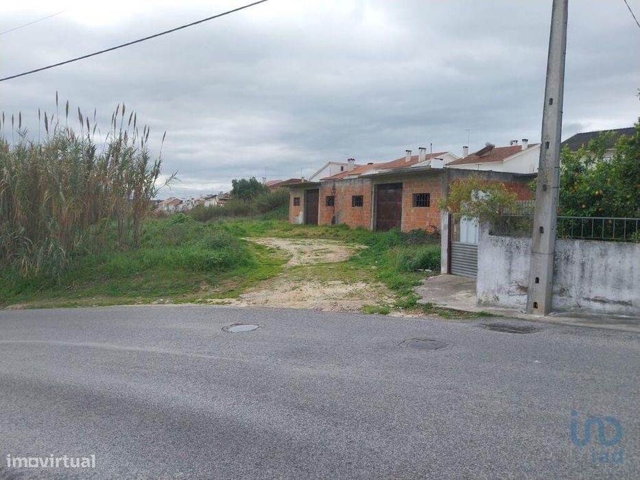 Parque de Estacionamento / Garagem / Box em Santarém (Marvila), Santa