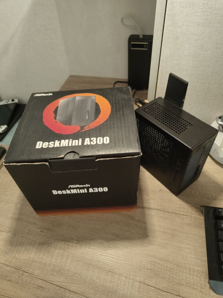 Asrock Deskmini A300M-STX (Ryzen 5 3350g, ram8, nvme 256, wifi/bt)
