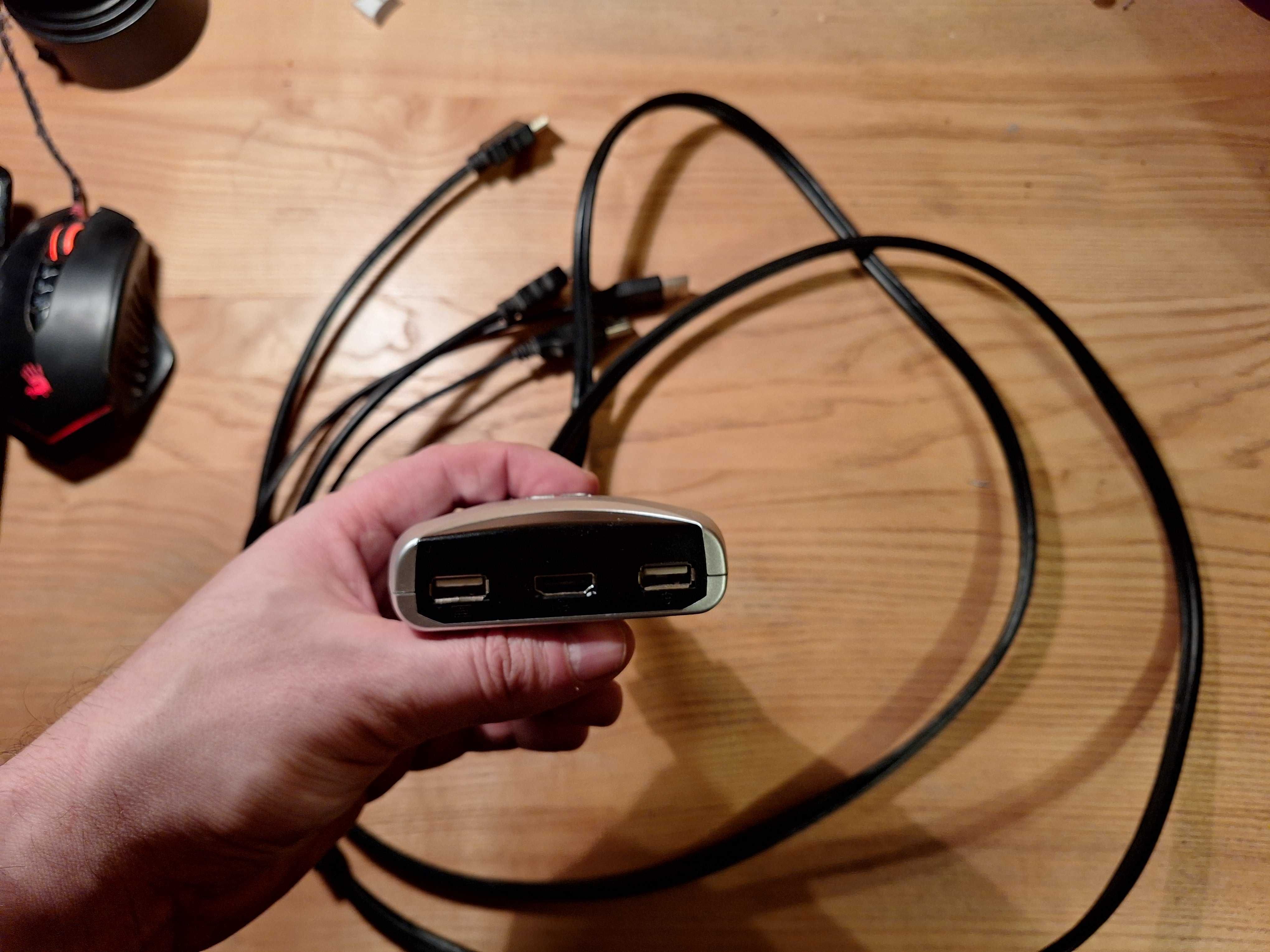 Sprzedam przełącznik KVM DIGITUS Mini - HDMI USB, 2-portowy
