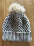 Czapka firmy Primark