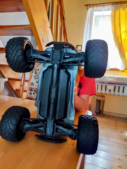 RC 9115 Samochód zdalnie sterowany, 2.4Ghz RWD, 45km/h +