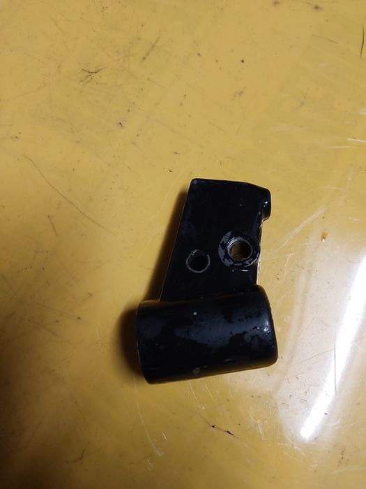 Uchwyt mocowanie lewej dźwigni hamulca klamki hamulca piaggio typhoon