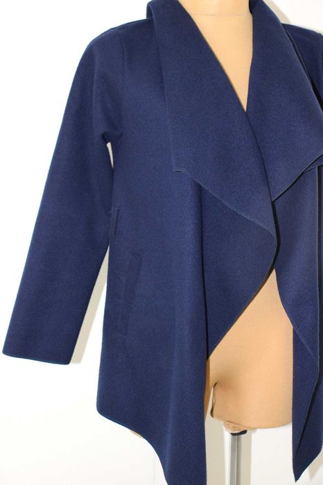 damski krótki płaszczyk bez zapięcia granatowy narzutka 38/40 M/L