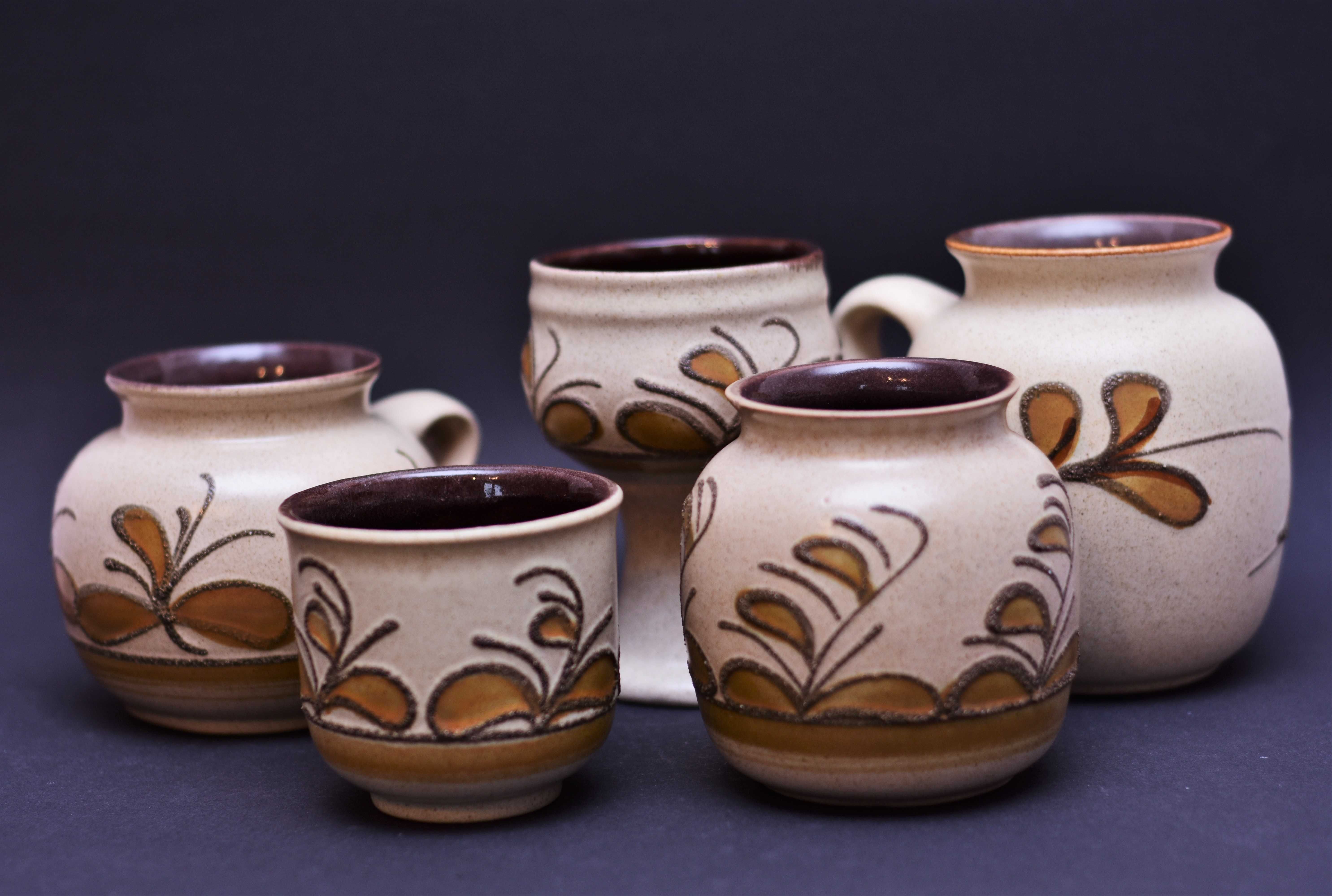 Ceramiczny wazon z uchem Steingutfabrik Strehla sygnowany 9041 lata 60