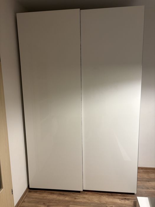 Przesuwna szafa PAX Ikea biala