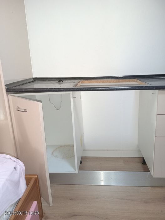 Móveis de Cozinha: APENAS PARTE DE BAIXO