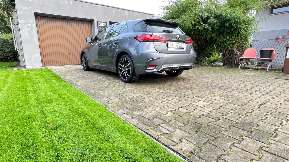 Sprzedam Lexus CT200