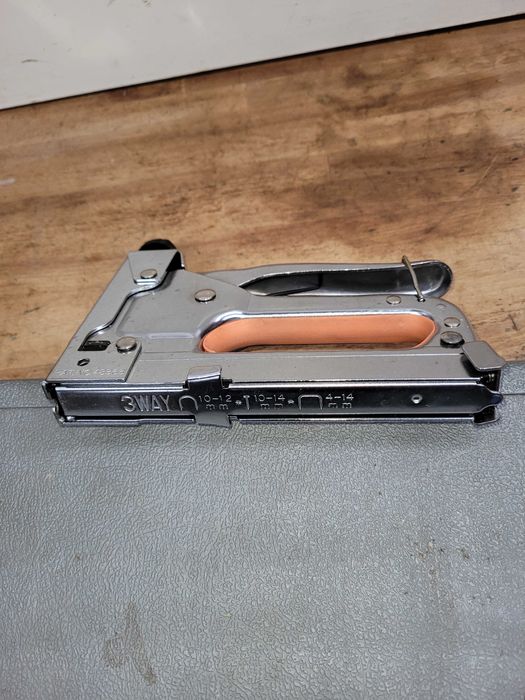 Agrafadora nova +agrafos