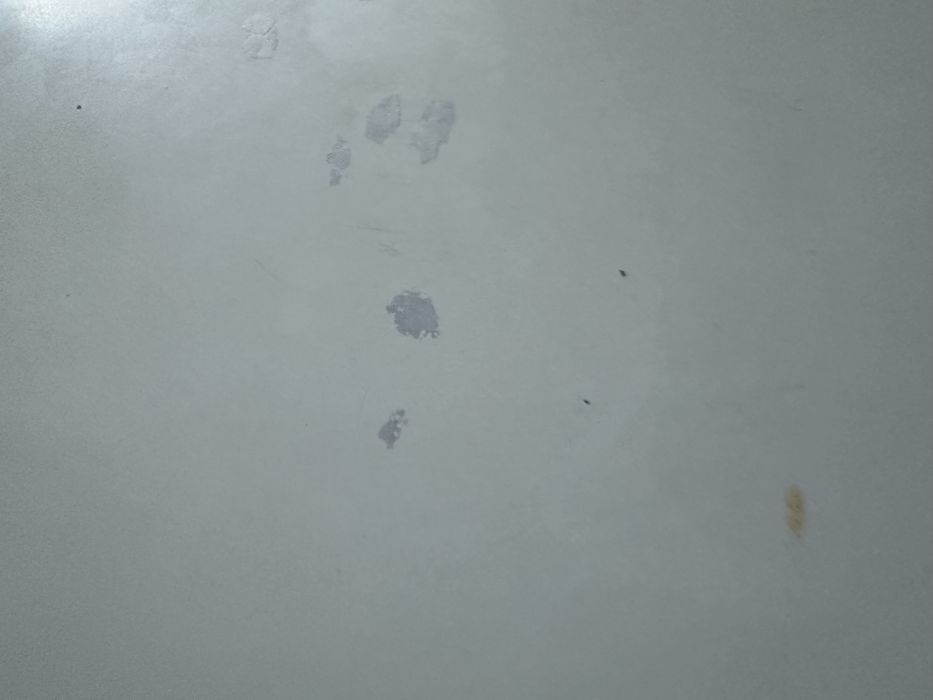 Stol i 4 krzesla wygodne do renowacji