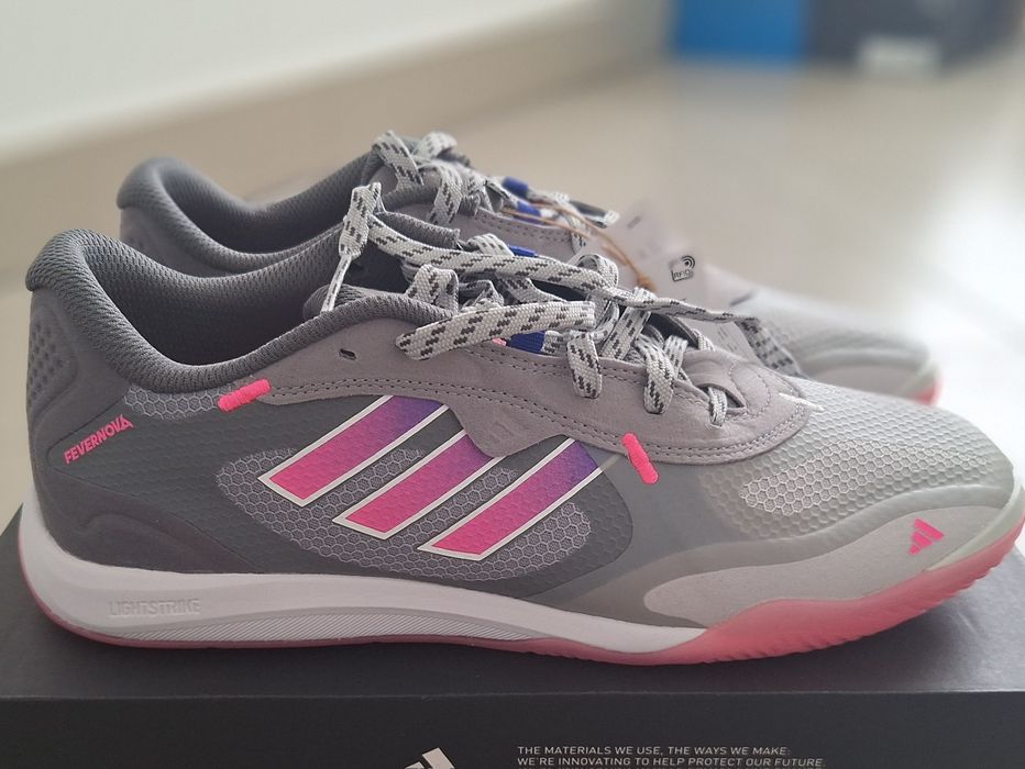 ADIDAS FEVERNOVA COURT 
Rozmiary 44; 42
Cena: 200zł.