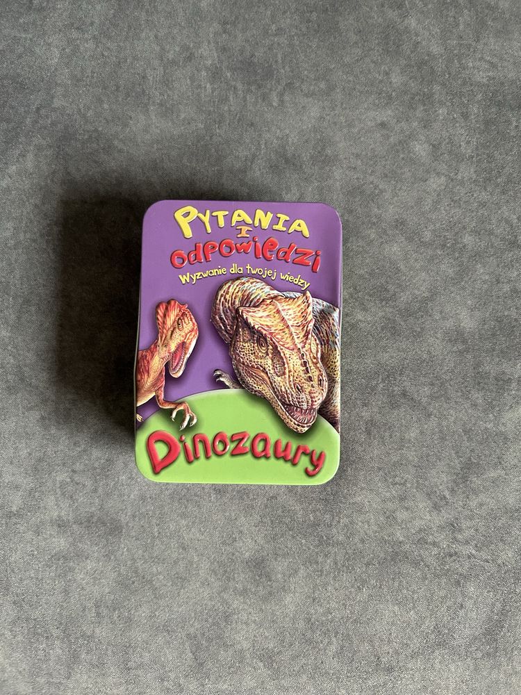 Przenieś się w Czas Jurajski z Grą Pytania i Odpowiedzi - Dinozaury