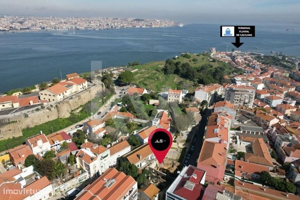 Apt Novo T2 c/Logradouro 57m2, 800m do Term. Fluvial de Cacilhas, Alma