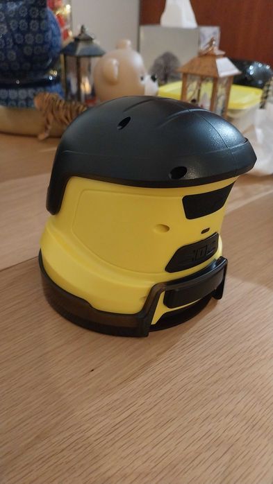 Skrobaczka automatyczna samochodowa do szyb