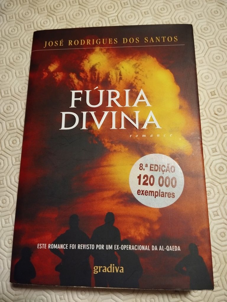 Livros novos de política e história internacional