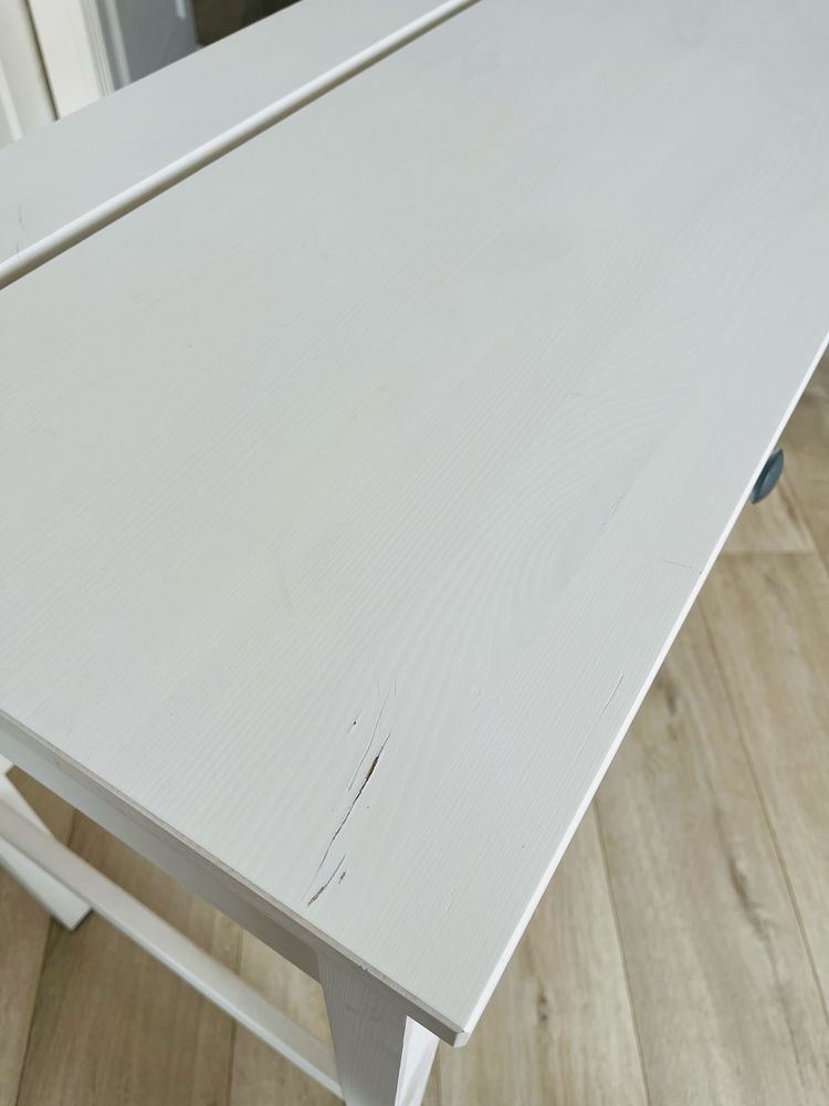 Biurko Hemnes Ikea z dwiema szufladami