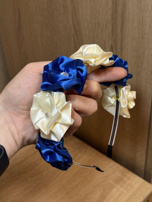 Обруч з квітами на голову