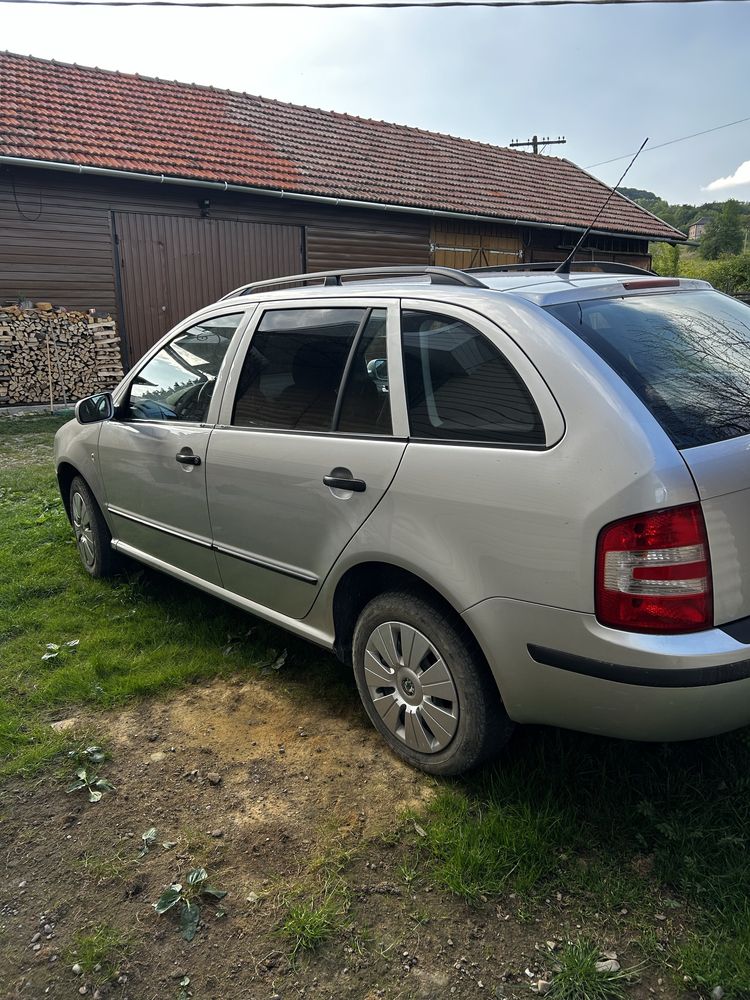 Skoda fabia 1.4 бензин