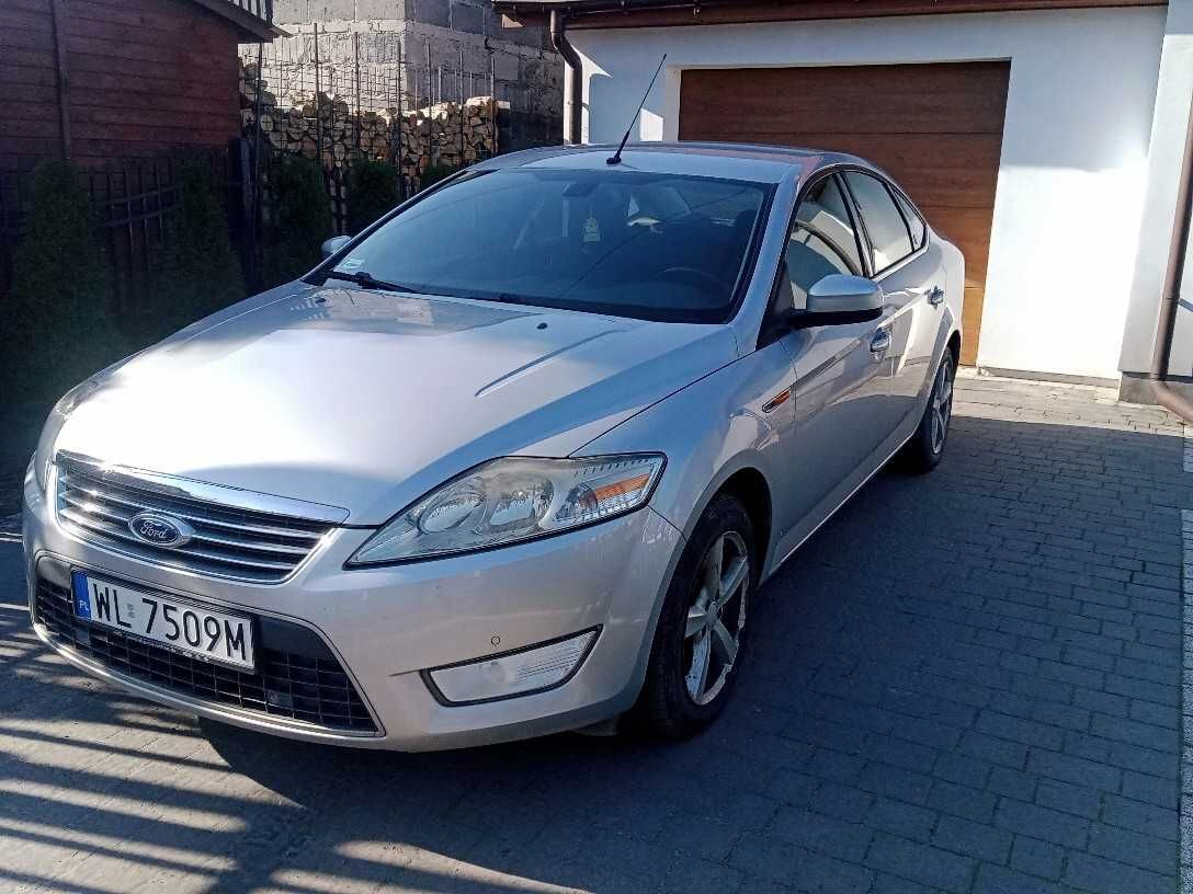 Ford Mondeo Ghia