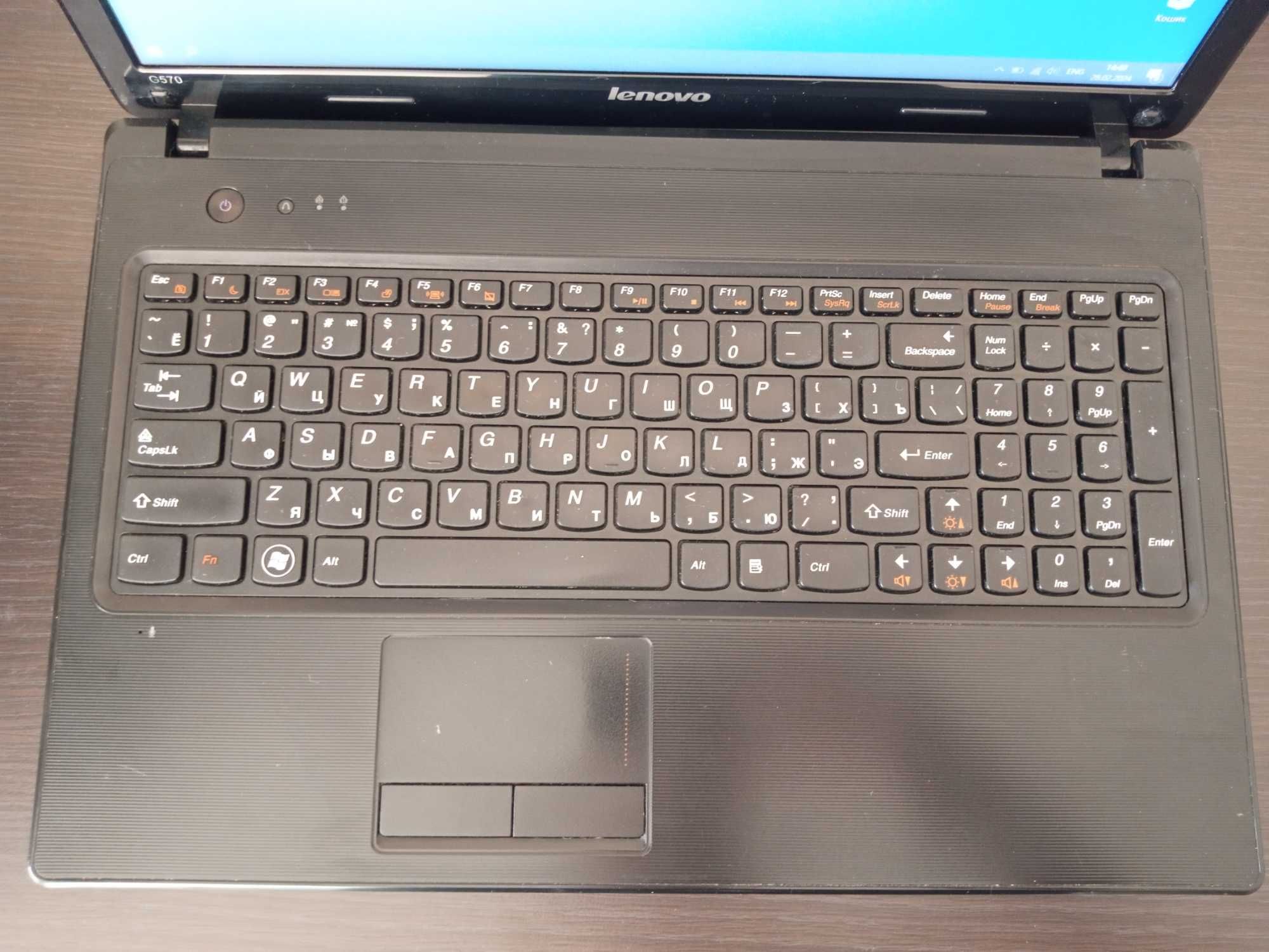 Lenovo G570 / матовий 15,6" / intel core i3 / 8 Gb / 500 Gb HDD