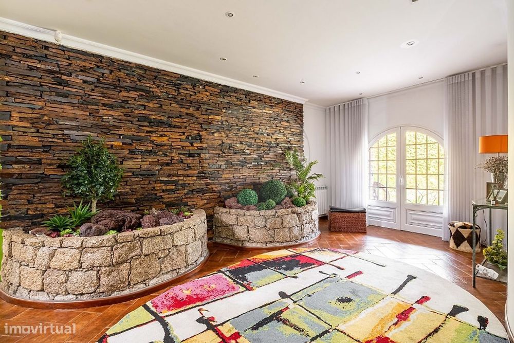 Moradia T4 para venda