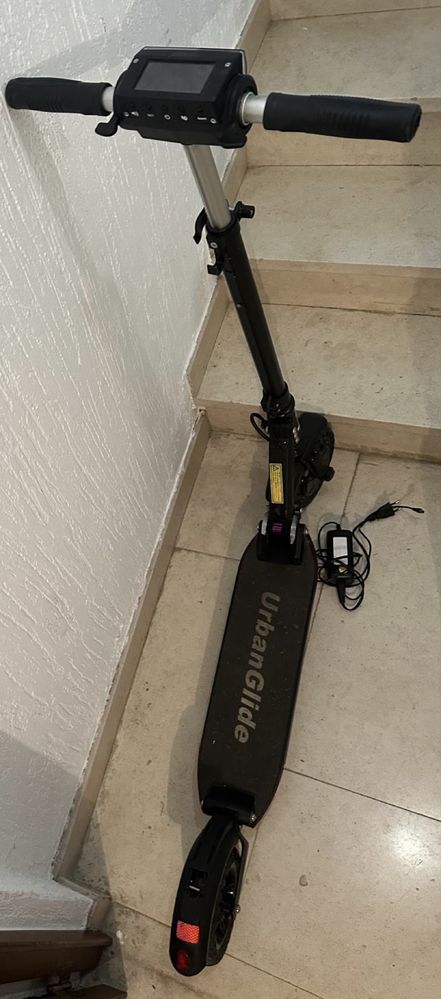 Trotinete UrbanGlide com carregador