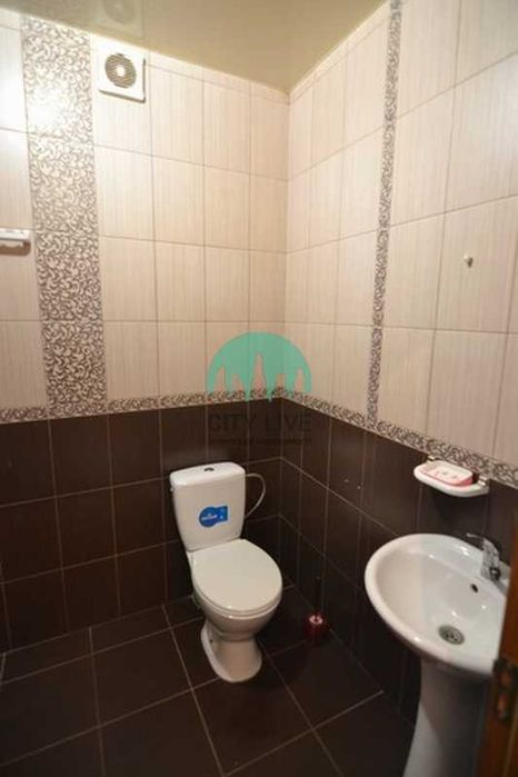 Продається 1-кімнатна квартира з ремонтом біля ТЦ Арсен (63)