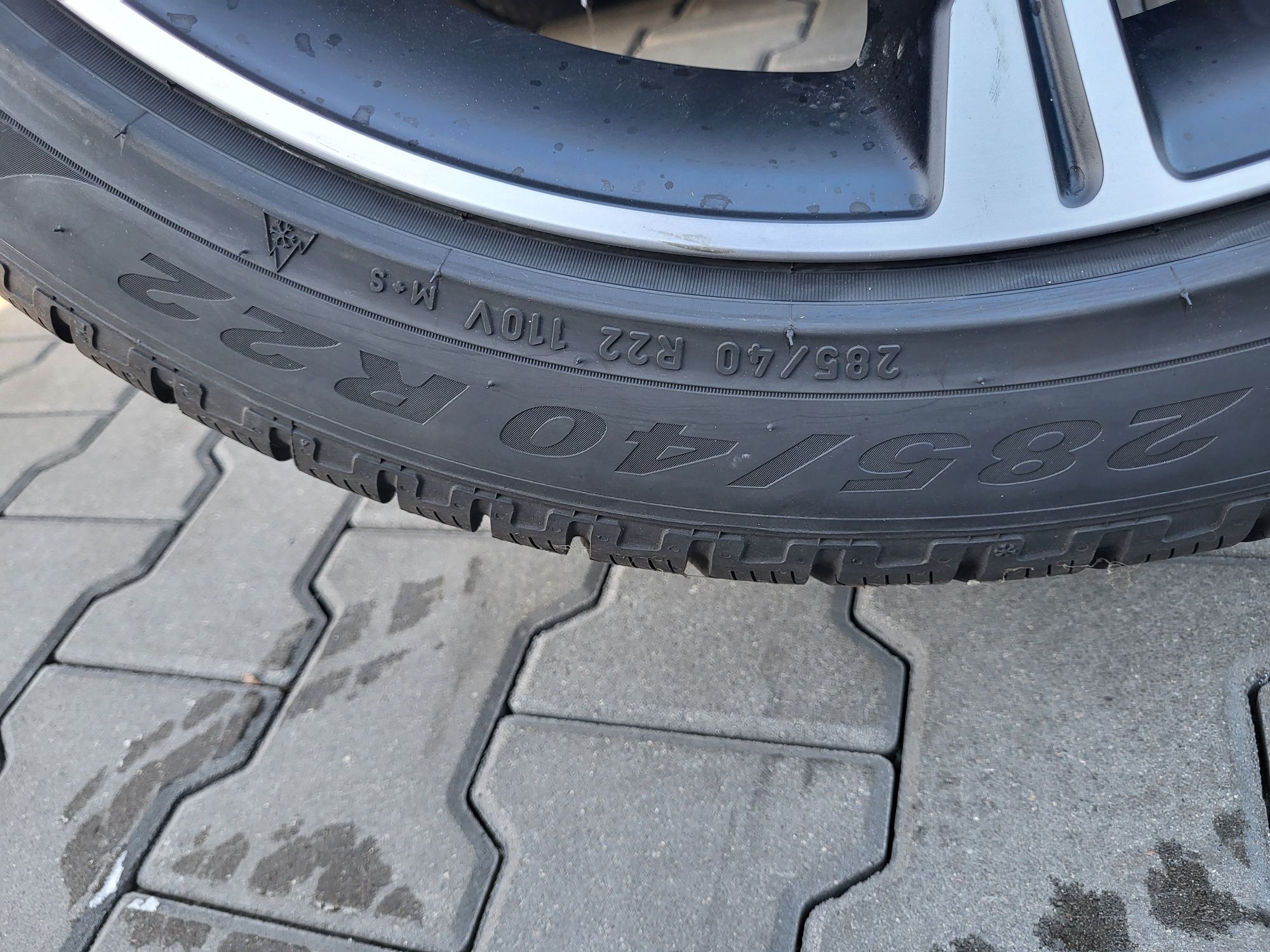 Opony zimowe 285/40R22 Pirelli Scorpion Winter 4x7mm JAK NOWE !