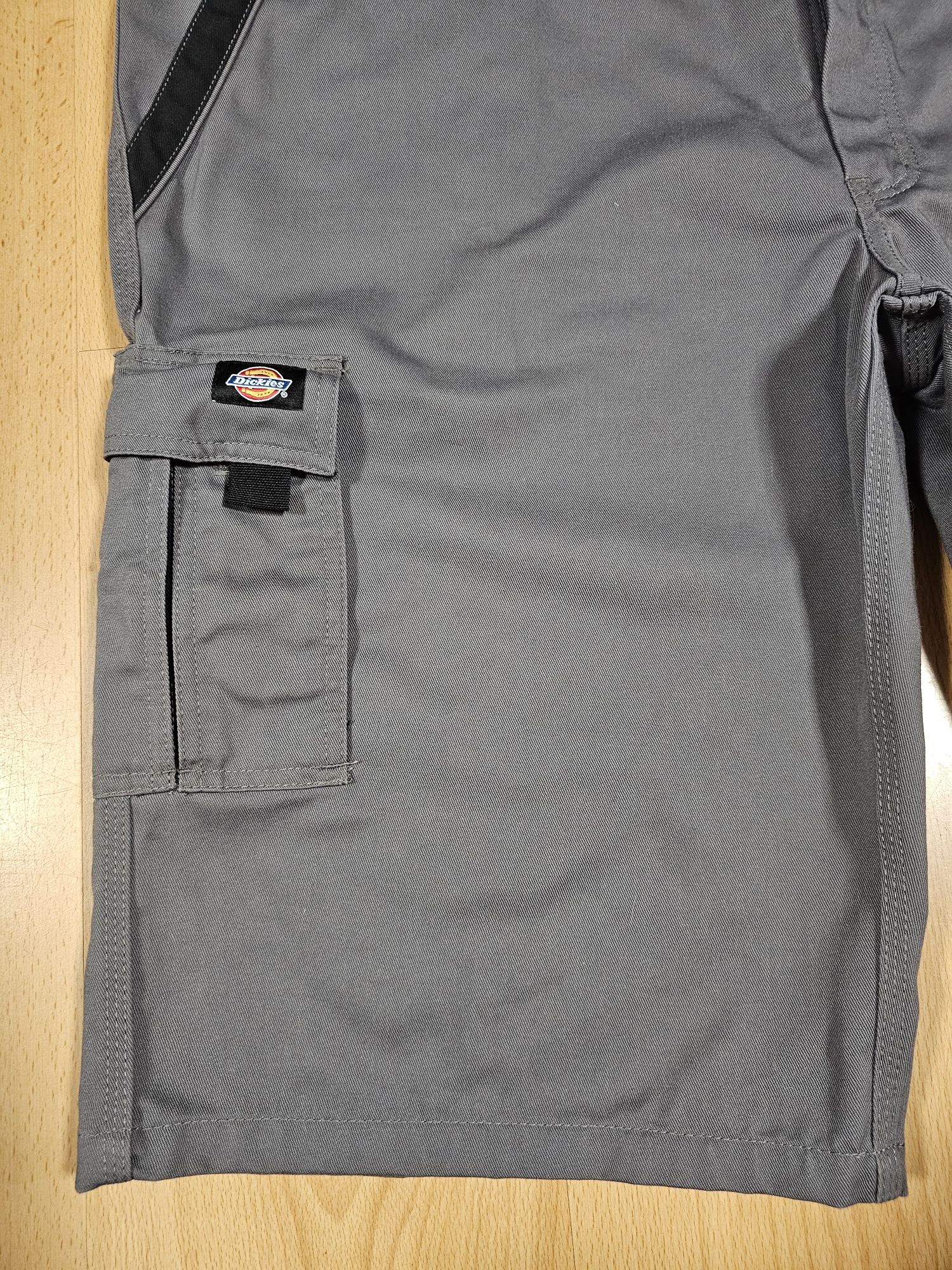 Krótkie spodenki DICKIES roz. 64 - 3XL szorty