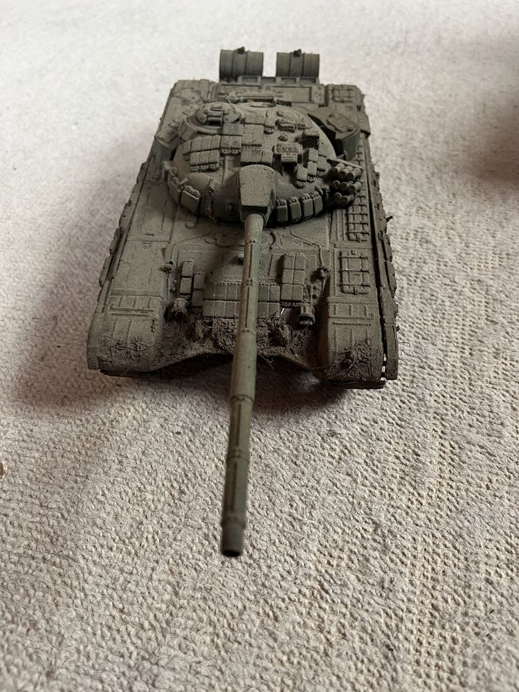 Model czołgu T-72 skala 1:35