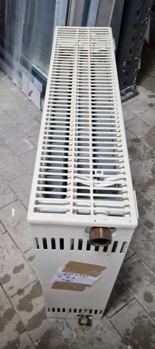 Grzejnik używany 60x50 C33
