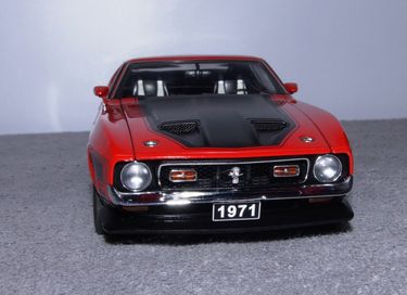 Ford Mustang Mach1 Fastback 1971 - AUTOart 1:18