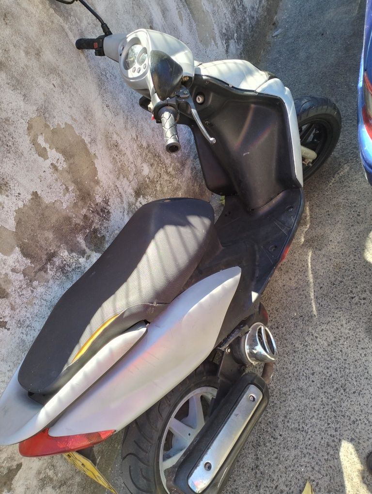 Vende-se para peças