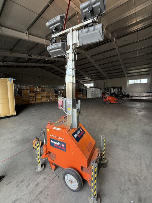 Sprzedam maszt oswietleniowy 8m