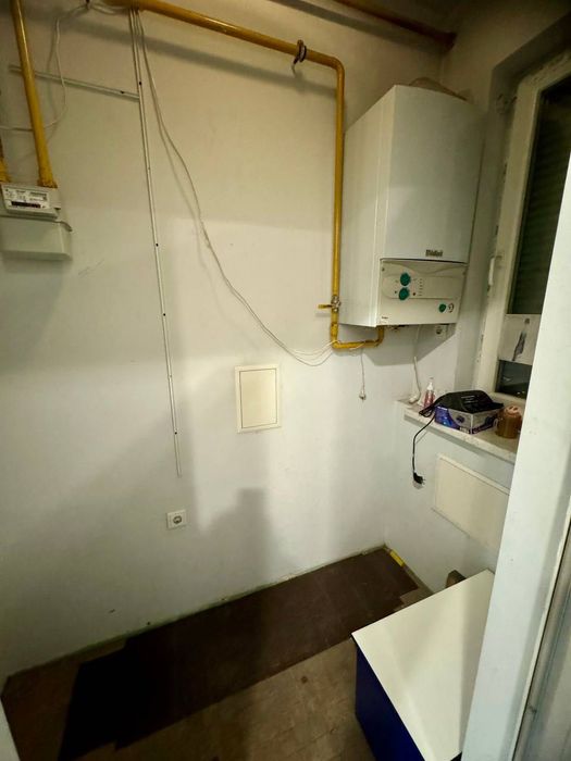 Сдам магазин на красной линии пр.Поля отдельный вход