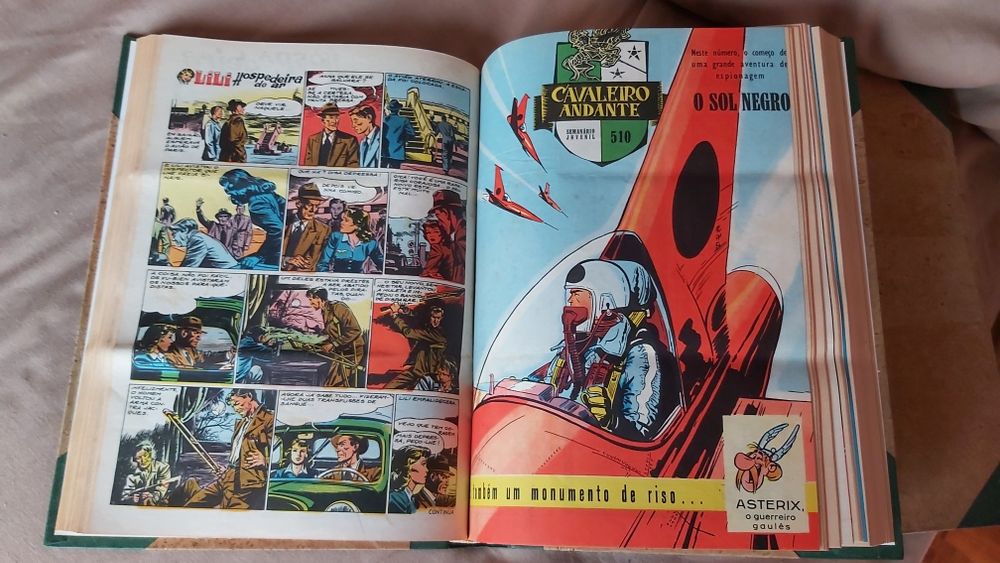 Várias livros de banda desenhada