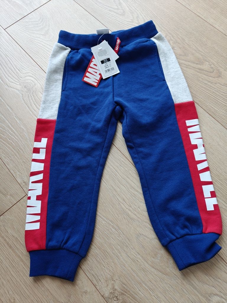 Nowe spodnie Cool Club Marvel 98