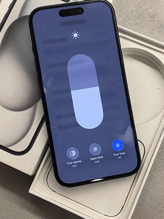 Iphone 15 | stan dobry | 86% baterii