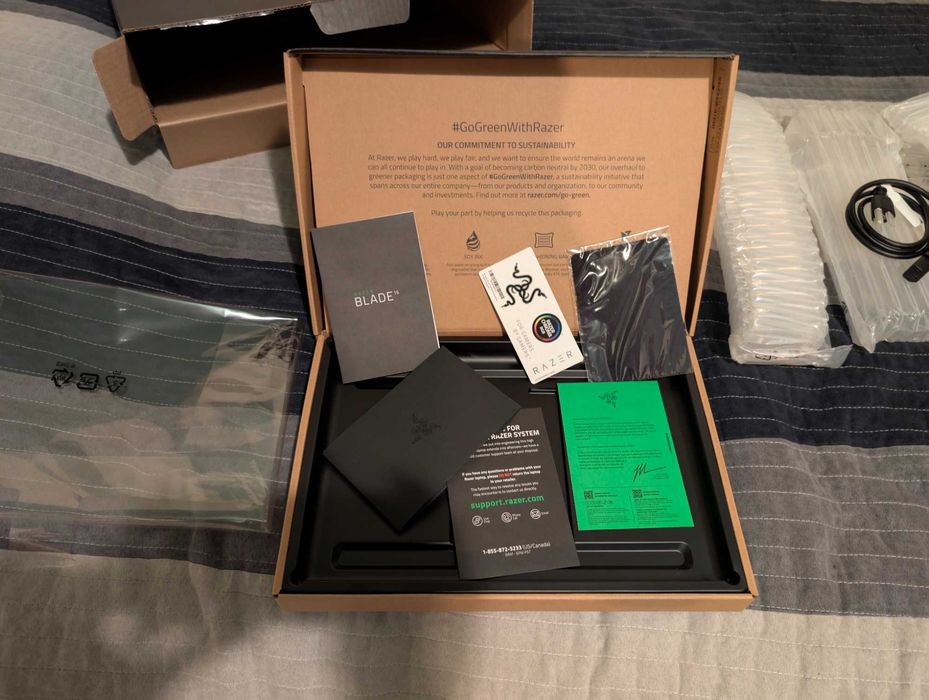 Razer Blade 16 (2024) RTX 4090, 64 GB RAM, 2+2 TB SSD – idealny stan