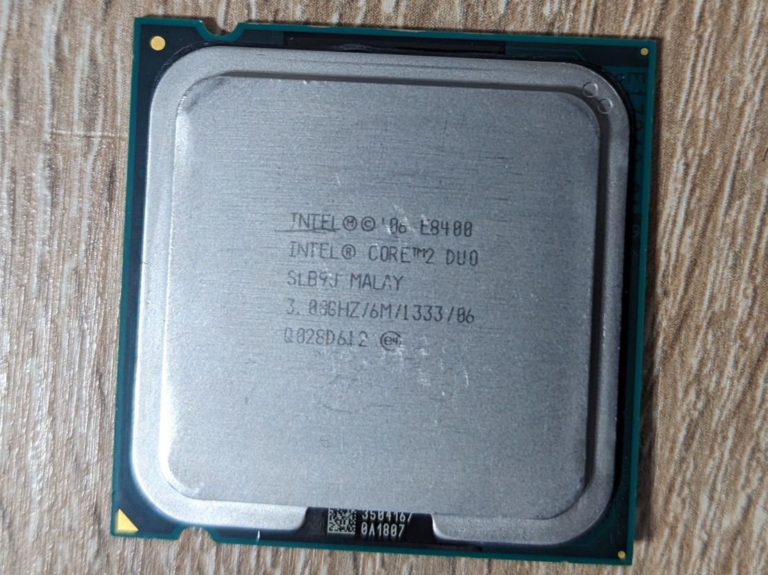 Процесори Intel Core 2 Duo E8400,   S775