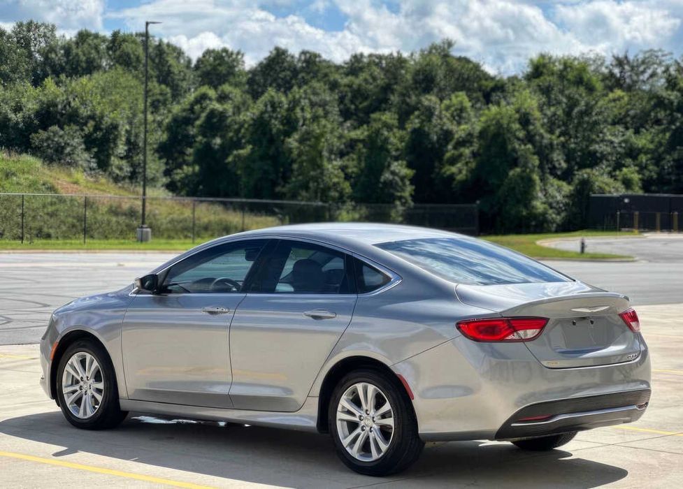 Chrysler 200 Limited      2016