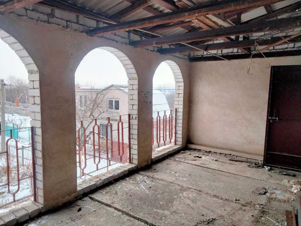 Продаю 2-поверхову дачу на р. Дніпро за Любимівкою