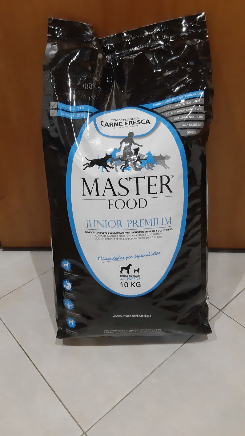 Master Food Junior Premium