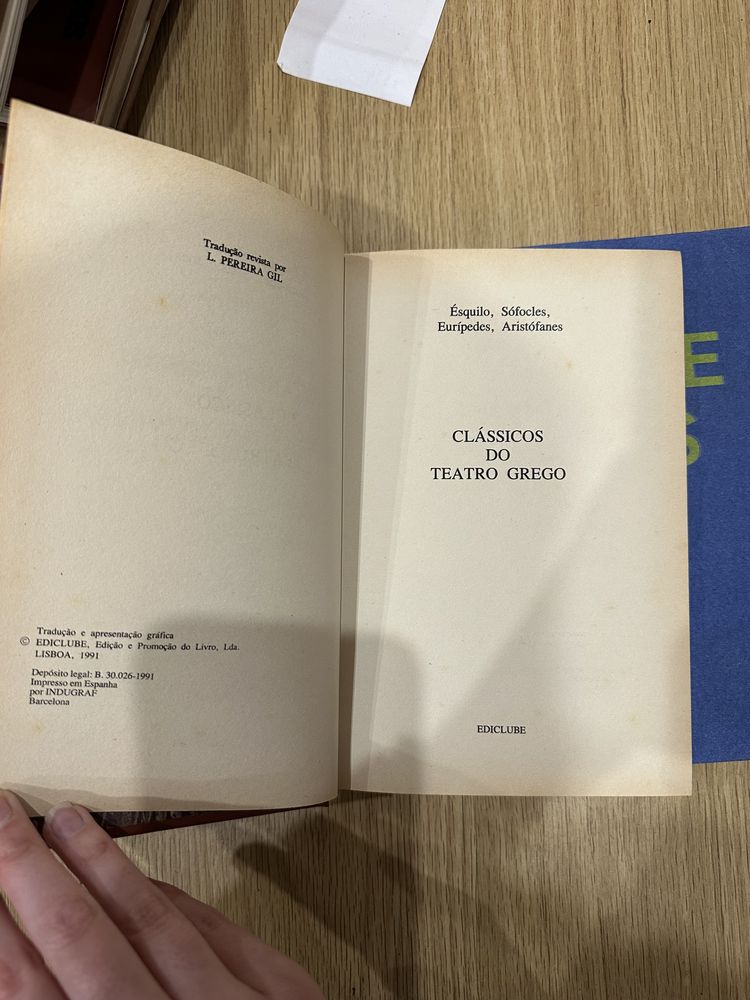 livro Esquilo, Sófocles, Eurípedes, Aristófanes - Clássicos do Teatro grego.