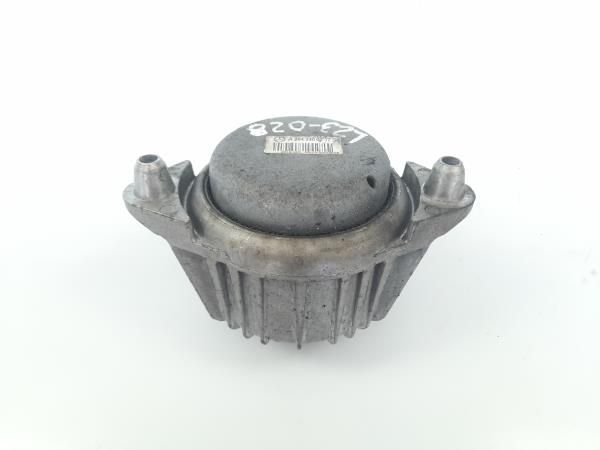 Apoio do motor MERCEDES-BENZ Classe C (W204)
