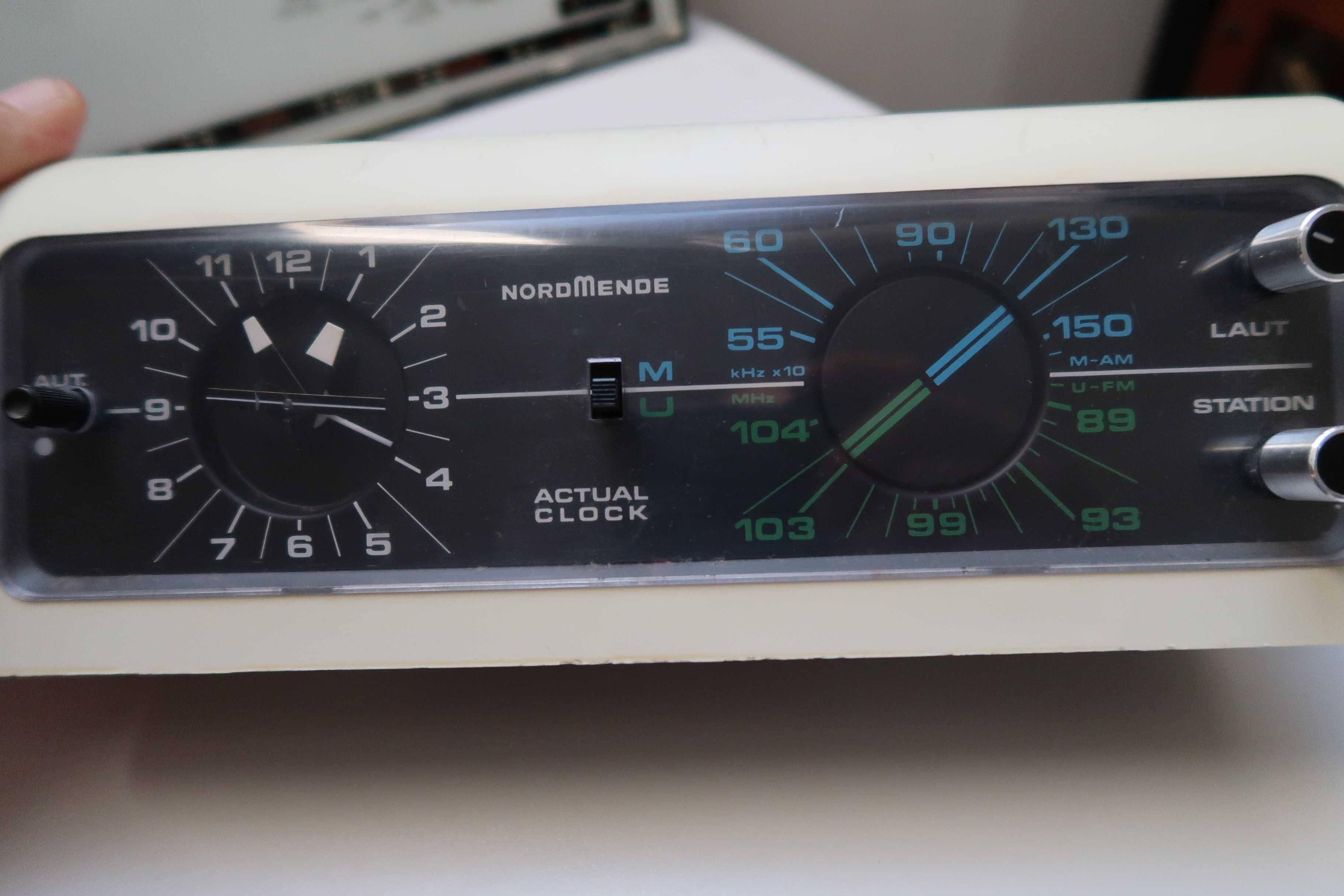 Radio z zegarem Nordmande Typ 173 A, lata 70.